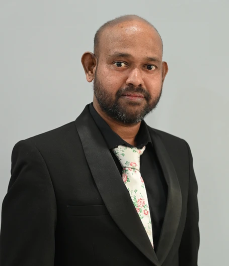 Dr. Christopher Rajkumar